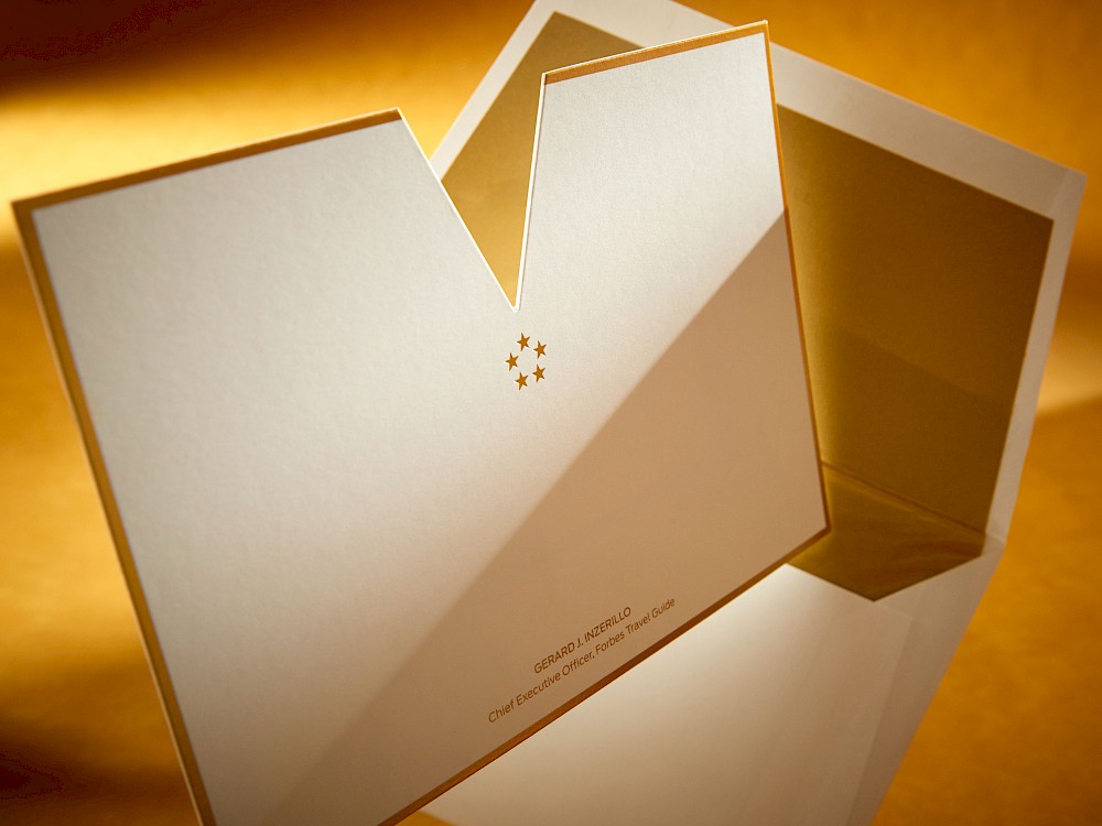 Die-cut luxury note cards and lined envelope